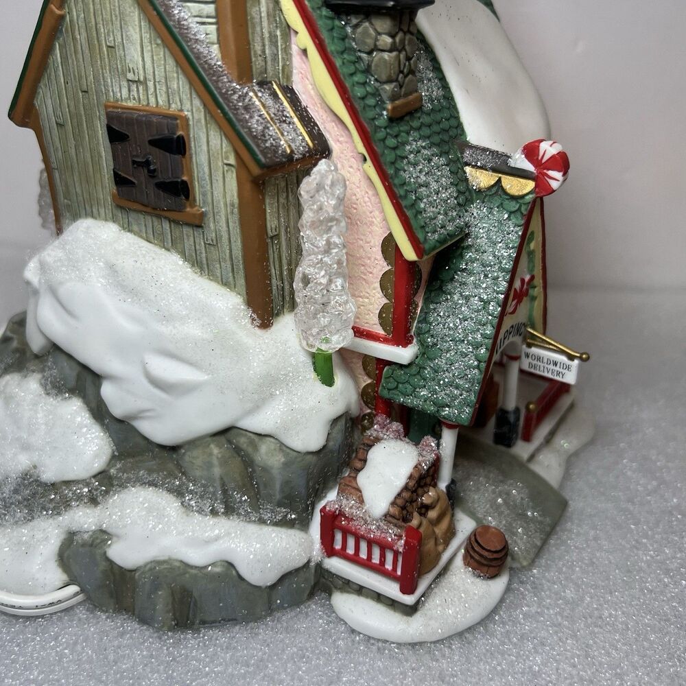 Dept 56 North Pole Series Sweet Rock Candy Co. 56725 Xmas Lighted Village W Figu - Picture 9 of 15